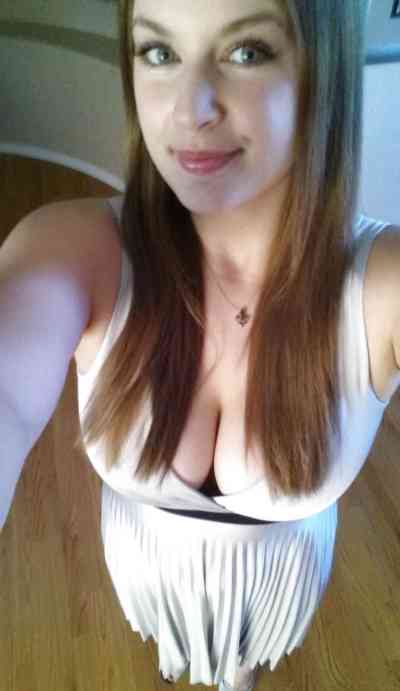 I am 41 Years Divorced Older Bj Mom  Totally Free Sex Any  in Aberdeen MD