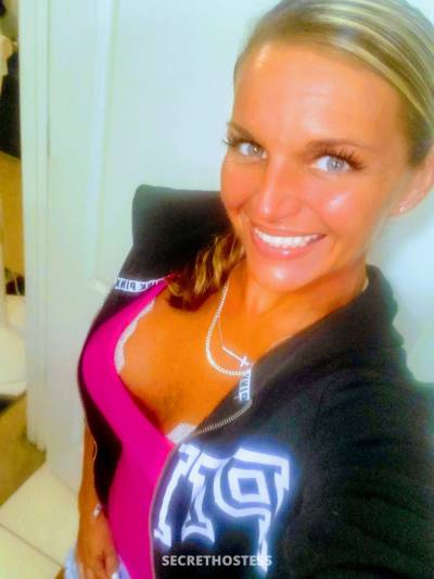 Escort 160CM Tall Tampa FL Image - 4