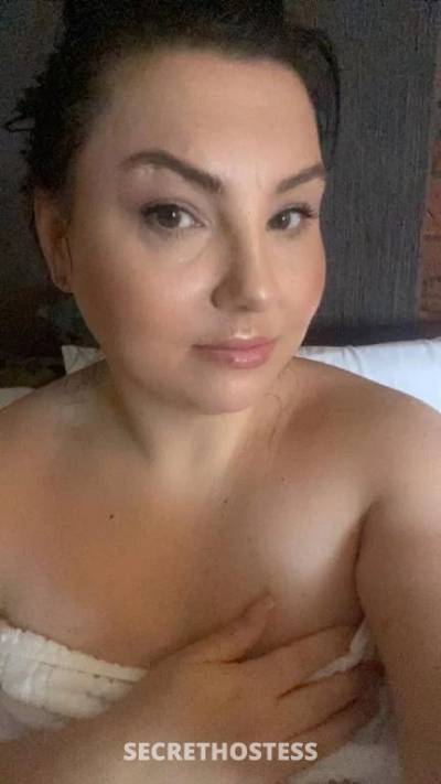 Cute Mature BBW with H cups in Geelong