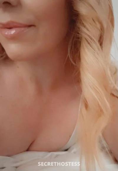 Blonde AUSSIE 32 GFE 5 star! Worship queen in Brisbane