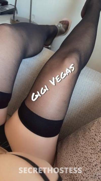28 year old Escort in Chicago IL SLIM WAIST WITH A PRETTY FACE ? BIG TRIPPLE D with a PEACH
