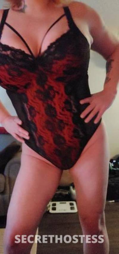 Renee 49Yrs Old Escort Edmonton Image - 1