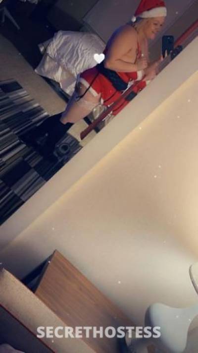 28 year old Escort in Tri-Cities WA Come find out why Santa's little helper made it to the 