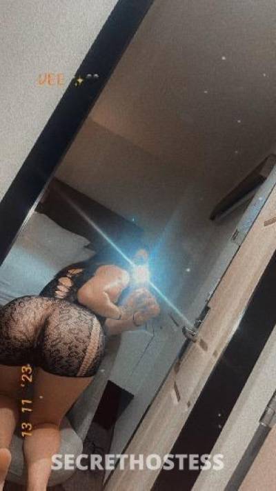 im back car only SEXY LATINA in Fresno CA