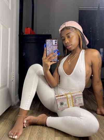 23Yrs Old Escort Size 12 Sekondi Image - 6