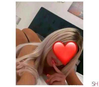 21Yrs Old Escort Size 8 East Sussex Image - 1