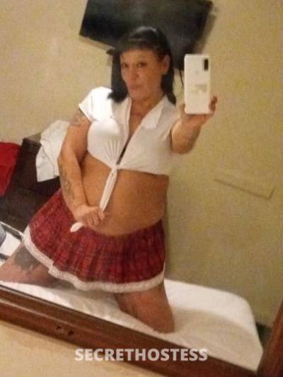 42 year old Escort in Louisville KY ?Hey guys? have you ever had a horny Cherokee? cutie Cutie ?