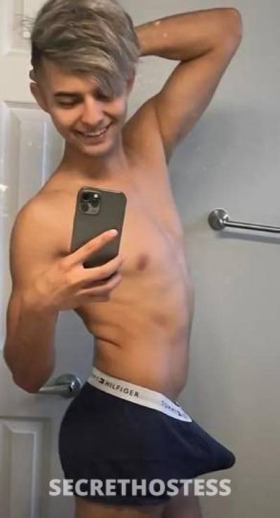 Andres 18Yrs Old Escort Fresno CA Image - 1