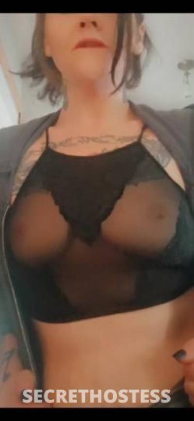 Val 35Yrs Old Escort Huntington WV Image - 2