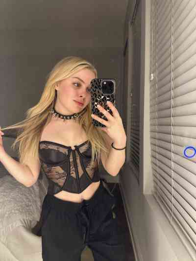 26 year old Escort in Huntsville TX Hey I'm Ready For Use Car date & Incall & 