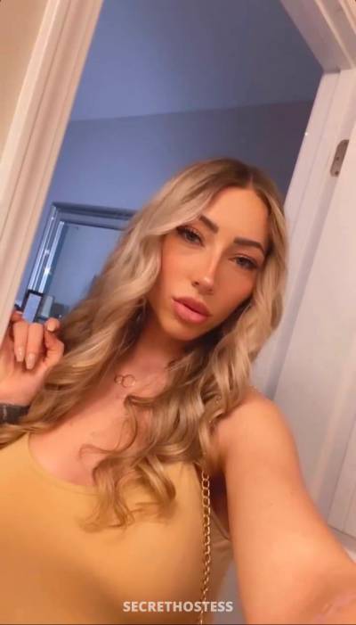 32 year old Asian Escort in Flint MI Dinner? tonight bills on me, only interested in a serious 