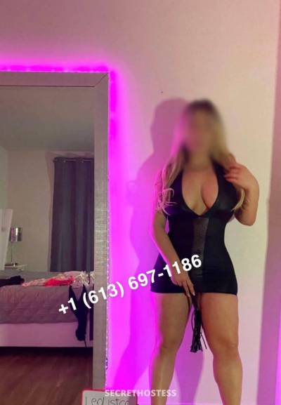 26 Year Old Asian Escort Winnipeg - Image 2