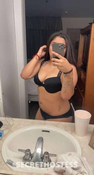 27 year old Latino Escort in Fresno CA Sexy thick big booty latina