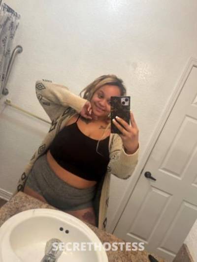 24 year old Escort in Ocala FL Sexy?? pretty face? caramel cutie