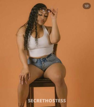 22 year old Escort in Charlotte NC Juicy beauty available now