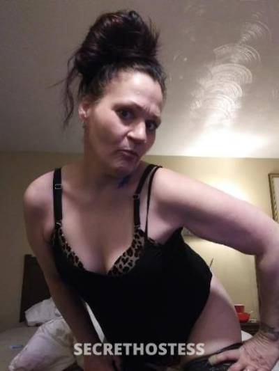 40 Year Old Italian Escort Boston MA Brunette - Image 9