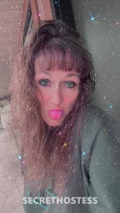 40 year old Irish Escort in Martinsburg WV Thursday special?available now?car dates only tonight?