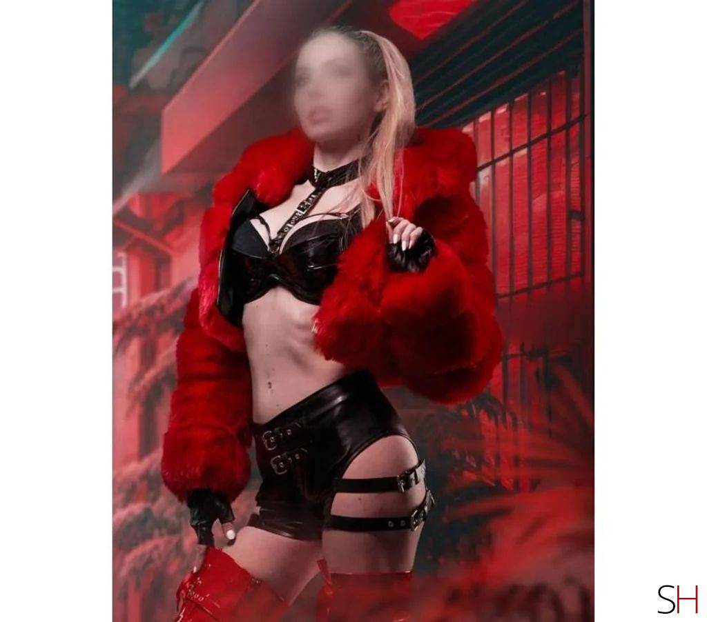 25Yrs Old Escort Hertfordshire Image - 1