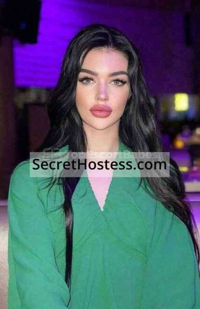 20 Year Old Russian Escort Dubai Black Hair Green eyes - Image 5
