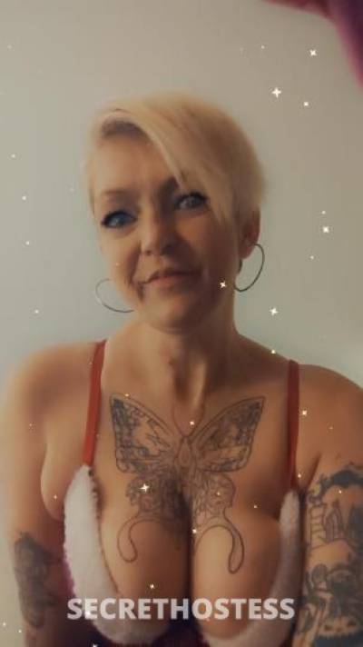 Birdie 42Yrs Old Escort Clarksville TN Image - 1