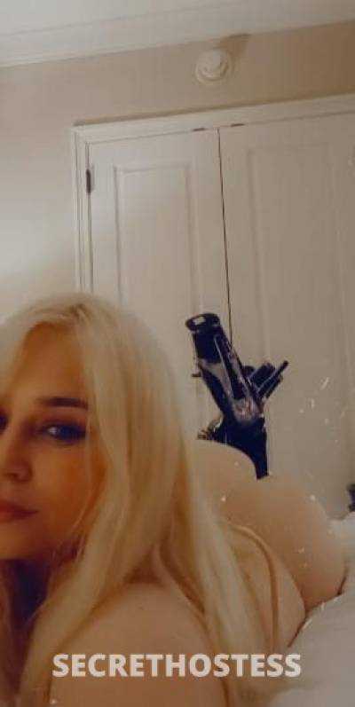 28 year old Escort in Racine WI Slurpin' miss perfect