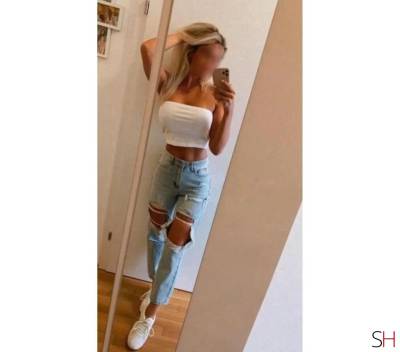 Party girl Maya NEW, Independent in East Sussex