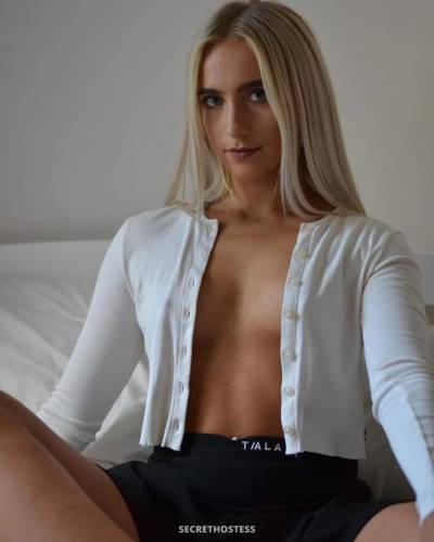 24 Year Old Escort Toronto Blonde - Image 4