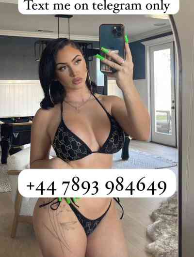 bY AVAILABLE NOW !! 4 100%Real® V Sexy Girl Just Lookin to  in Wales