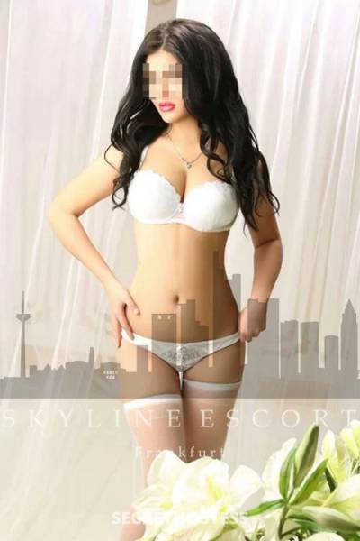 Mika 24Yrs Old Escort 56KG 162CM Tall Frankfurt Image - 3