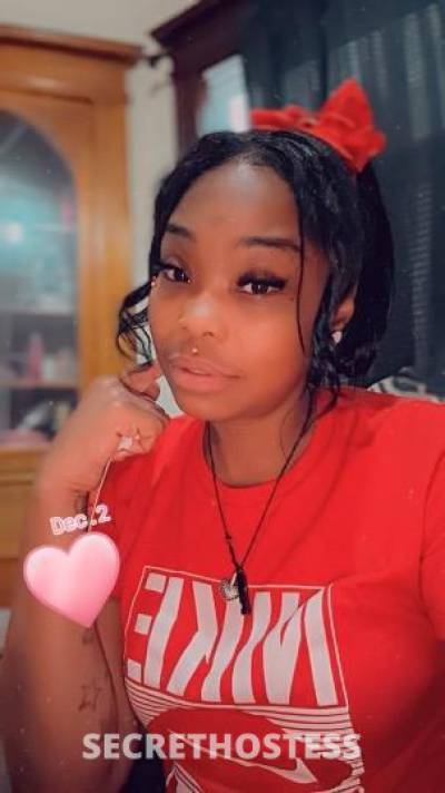 33 year old Escort in Racine WI pretty Gal