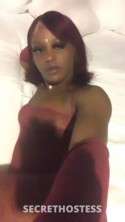 28 year old Escort in Racine WI Princess