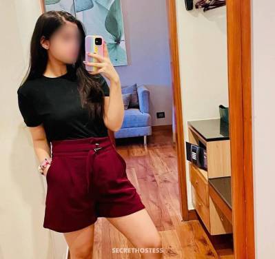 25 Year Old Asian Escort Montreal - Image 1
