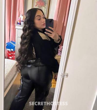latina chilling in Bronx NY