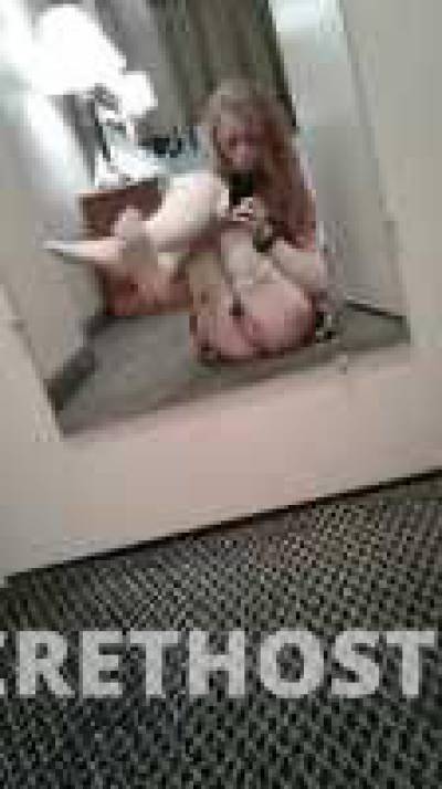 24 Year Old Asian Escort Chicago IL - Image 1