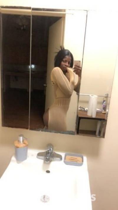 SafariWaters 21Yrs Old Escort Chicago IL Image - 3