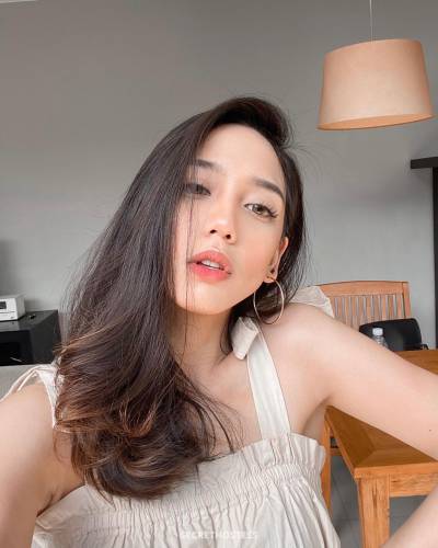 Ultimate Sexy GFE Malay Escort Kiki in Kuala Lumpur