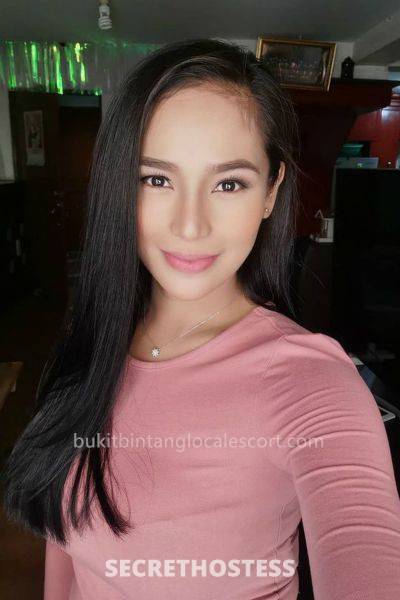 24 year old Malaysian Escort in Kuala Lumpur Experience Your Fantasies with Sophia