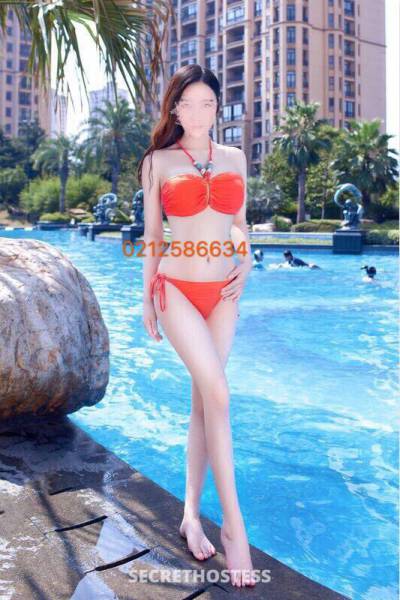 24 Year Old Chinese Escort Auckland - Image 3