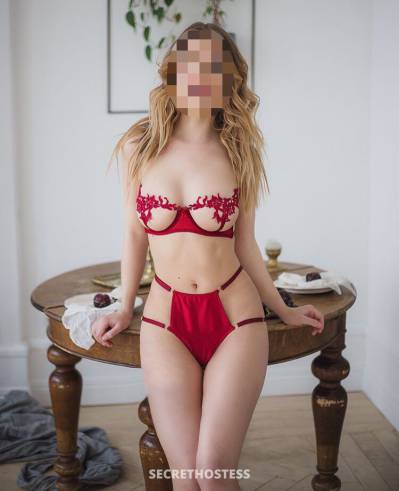 25 Year Old Russian Escort Auckland Brunette Blue eyes - Image 4