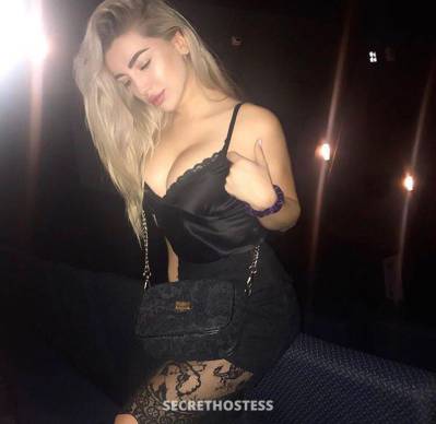 30 year old Escort in Barcelona Just Landed Sasha Kisses