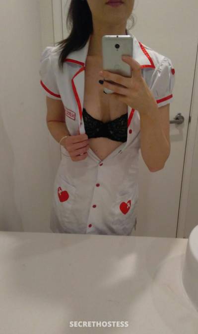 30 Year Old European Escort Auckland Dark Hair Blue eyes - Image 2