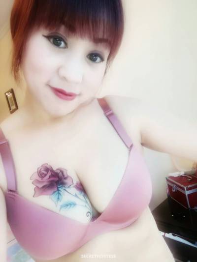 33 Year Old Chinese Escort Muscat - Image 1