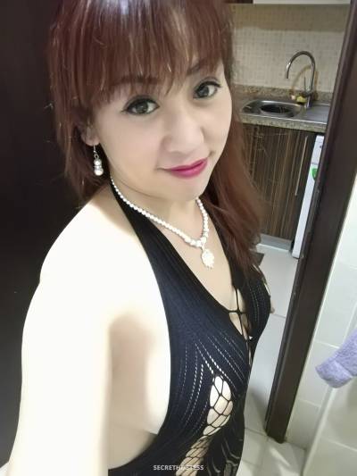 33 Year Old Chinese Escort Muscat - Image 4
