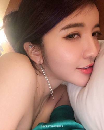 31 year old Escort in Hong Kong Delightful mature woman