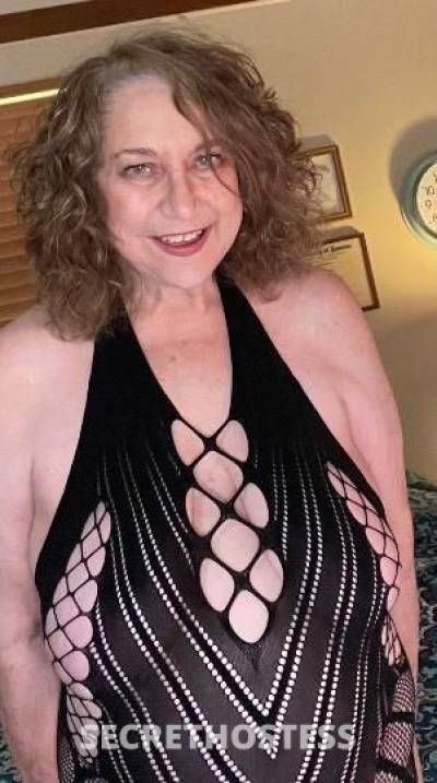 56Yrs Old Escort Kansas City MO Image - 6