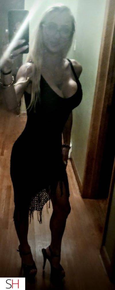 41Yrs Old Escort 154CM Tall Winnipeg Image - 4