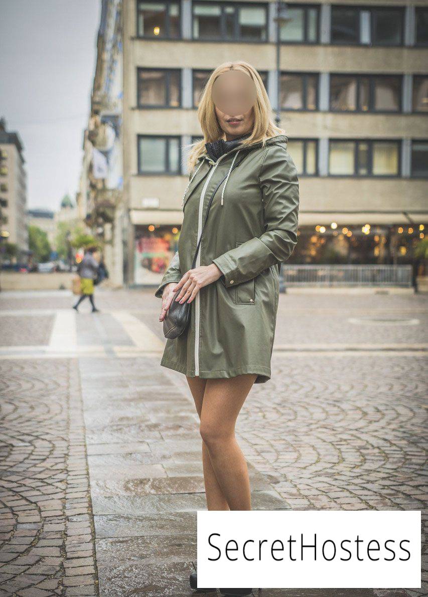 Becca 34Yrs Old Escort 178CM Tall Dortmund Image - 2