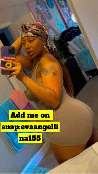 27 year old Escort in Akron OH Am available for hookup add me on Snapchat :evaangellina155