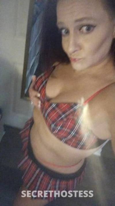 26 year old Escort in Lexington KY ???Wet and ready...who wants to come