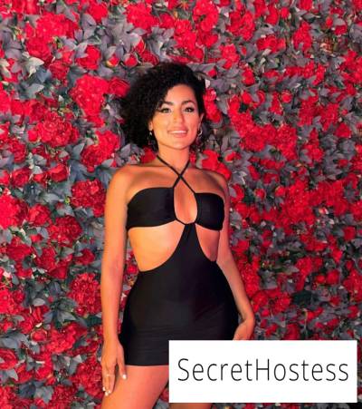 23 Year Old European Escort Zürich Black Hair Brown eyes - Image 4